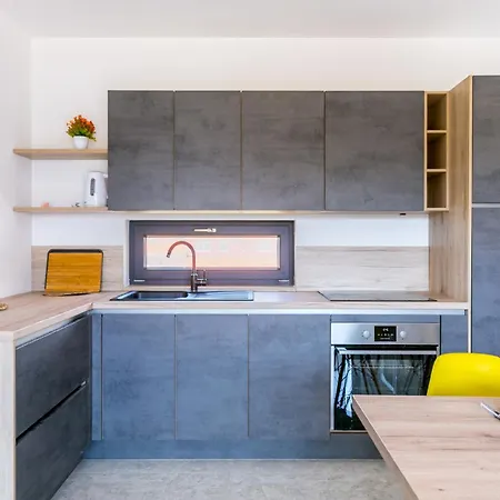 Apartmán Nevia - B6 - Mpolo